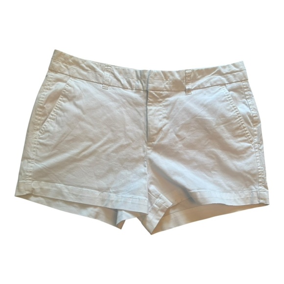 GAP Classic White Shorts Size 8 - Picture 1 of 7